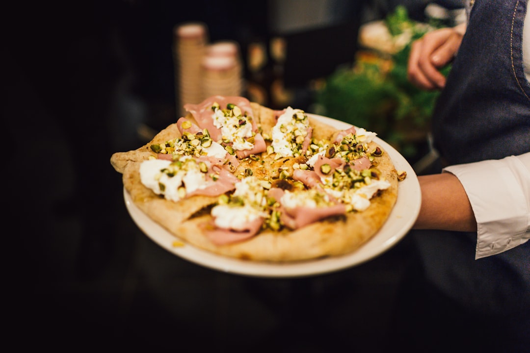 Perfecting Your Homemade Pizza Technique Like Pros