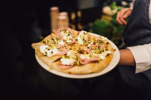 Perfecting Your Homemade Pizza Technique Like Pros